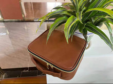 Load image into Gallery viewer, GLAMOUR MAKEUP TOTE