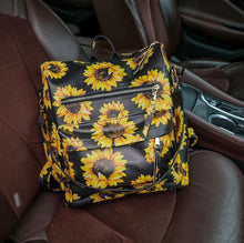 Load image into Gallery viewer, Classic Backpack