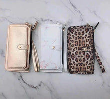 Load image into Gallery viewer, CHIC WRISTLET WALLET
