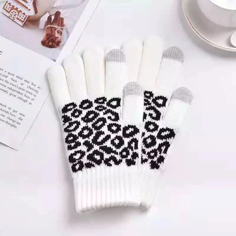 Leopard Gloves