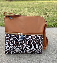 Load image into Gallery viewer, Leopard Crossbody
