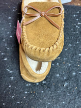 Load image into Gallery viewer, Secret Slippers • Camel
