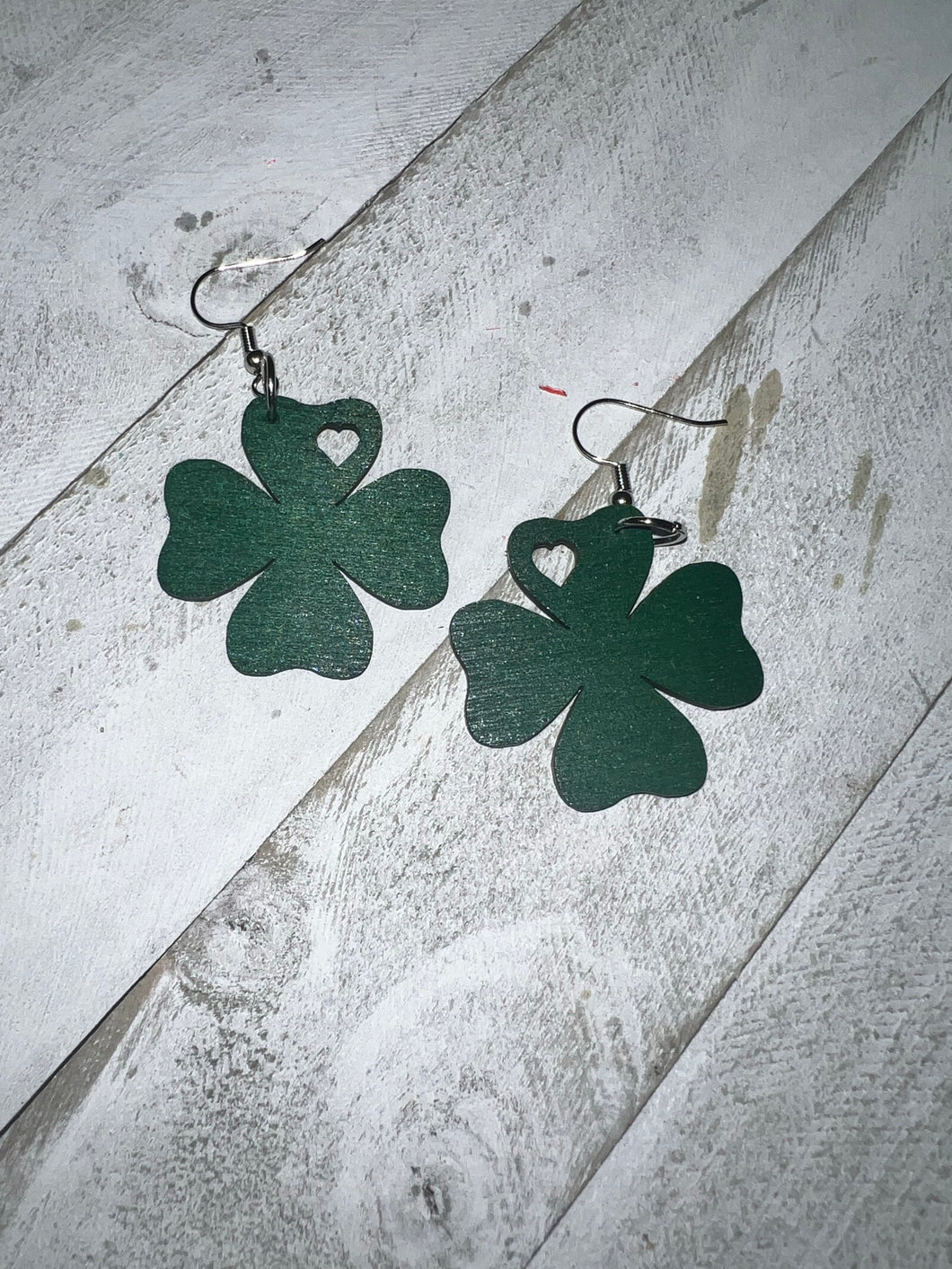 Four-Leaf Clover 🍀 w/ Heart